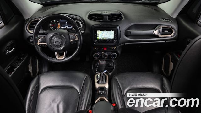 Jeep Renegade — interior