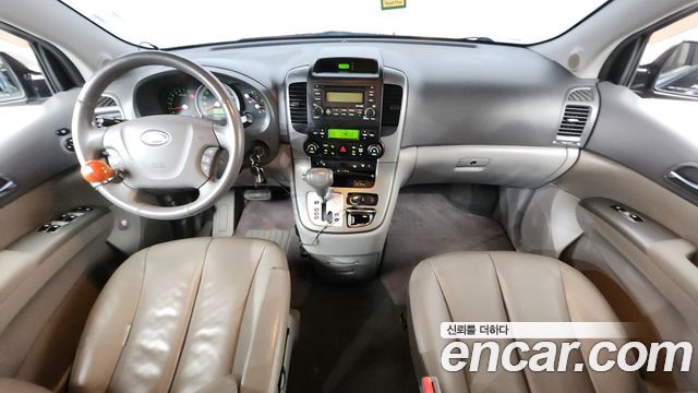Kia Carnival — interior