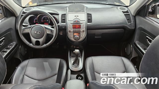 Kia Soul — interior