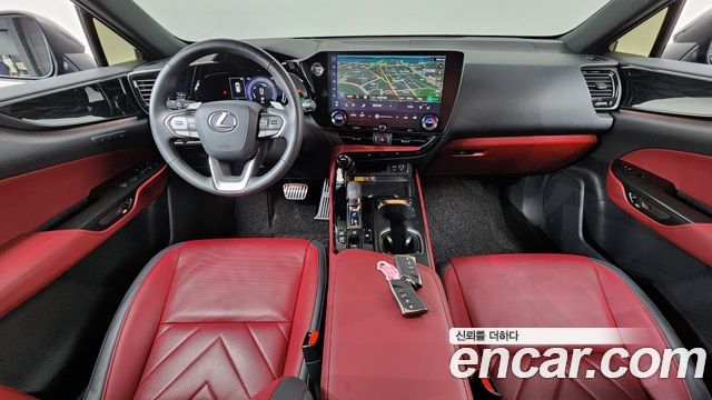 Lexus NX — interior
