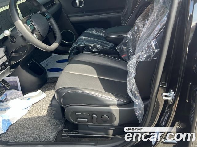 Hyundai IONIQ 5 — interior