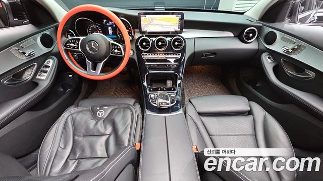 Mercedes-Benz C-Class — interior