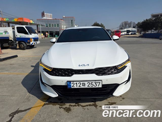Kia K5 — exterior