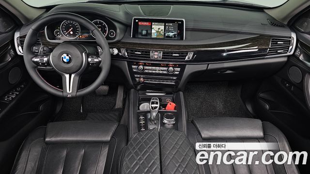 BMW X6 — interior