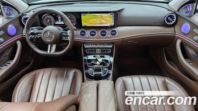 Mercedes-Benz E-Class — interior