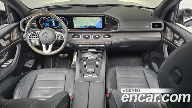 Mercedes-Benz GLS-Class — interior