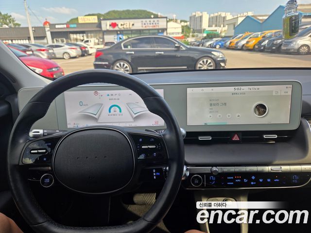 Hyundai IONIQ 5 — interior