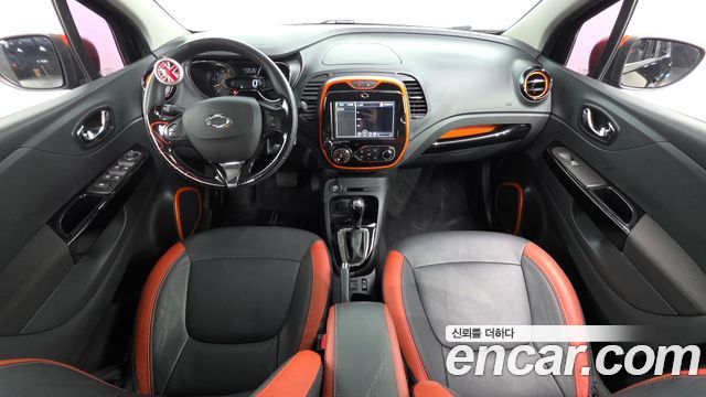 Renault Korea QM3 — interior
