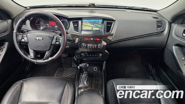 Kia K7 — interior