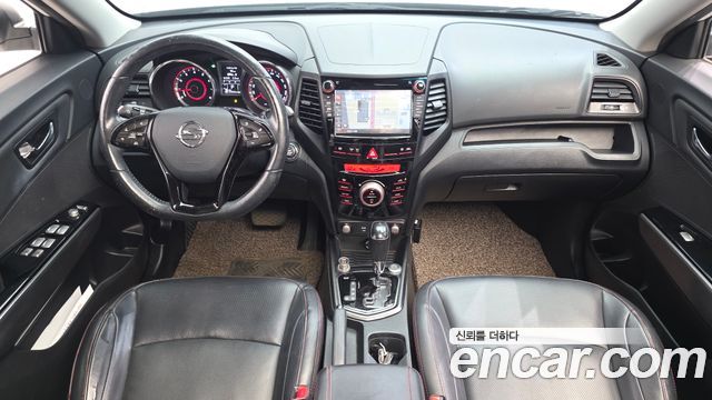 KG Mobility Tivoli — interior