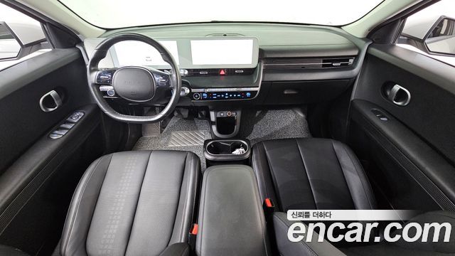 Hyundai IONIQ 5 — interior