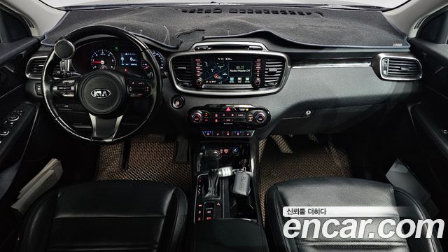 Kia Sorento — interior