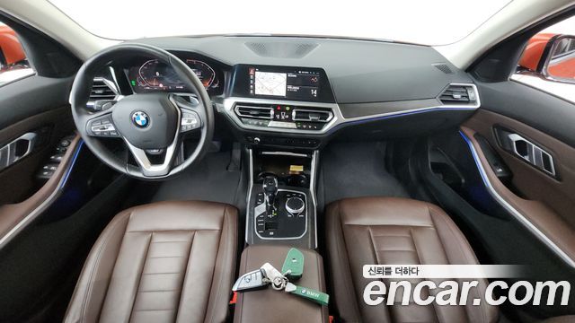 BMW 3 Series — interior