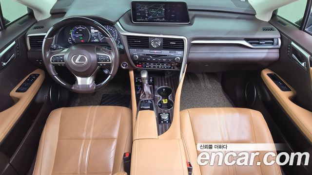 Lexus RX — interior