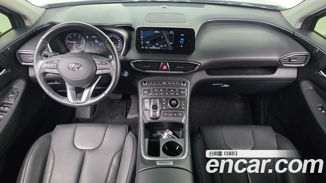 Hyundai Santa Fe — interior