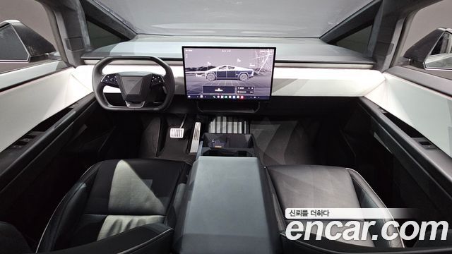 Tesla Cybertruck — interior