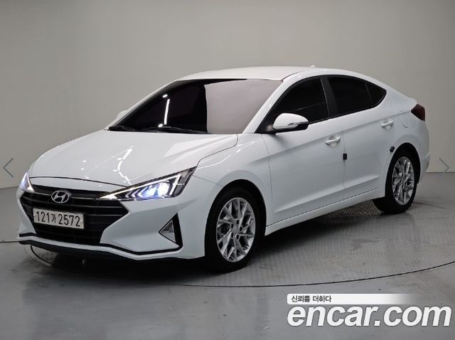 Hyundai Avante — exterior