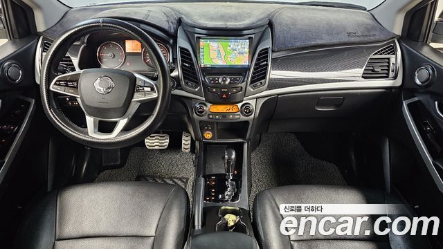 KG Mobility Korando — interior