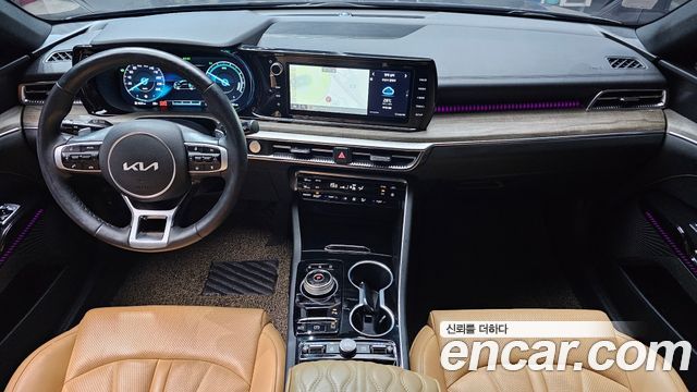 Kia K5 — interior