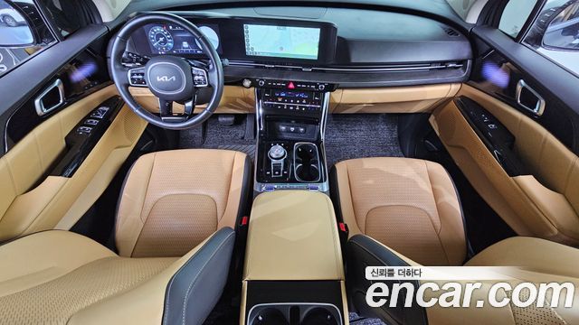 Kia Carnival — interior