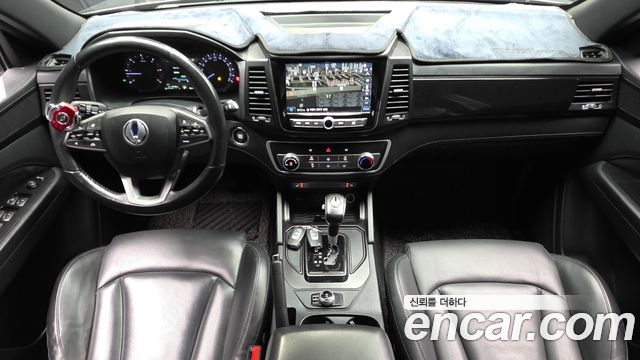KG Mobility Rexton — interior