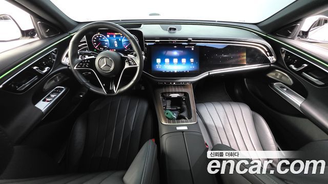 Mercedes-Benz E-Class — interior