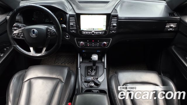KG Mobility Rexton — interior
