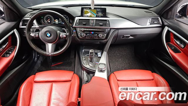 BMW 3 Series — interior