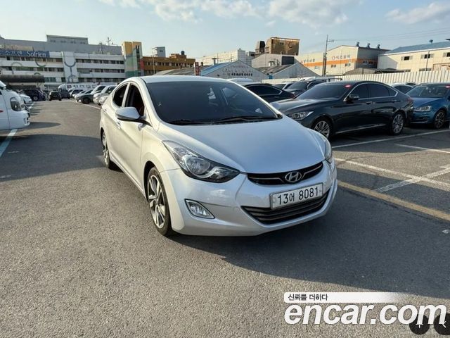 Hyundai Avante — exterior