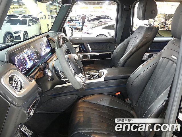 Mercedes-Benz G-Class — interior