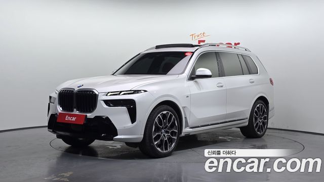BMW X7 — exterior