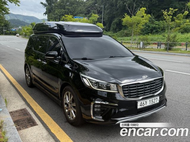 Kia Carnival — exterior