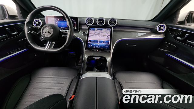 Mercedes-Benz C-Class — interior