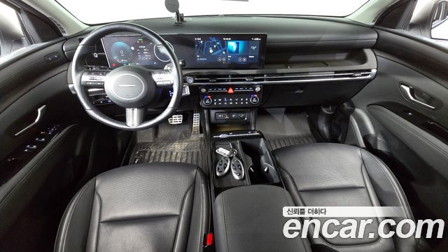 Hyundai Tucson — interior