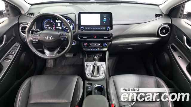 Hyundai Kona — interior