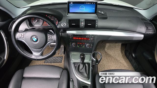 BMW 1 Series — interior