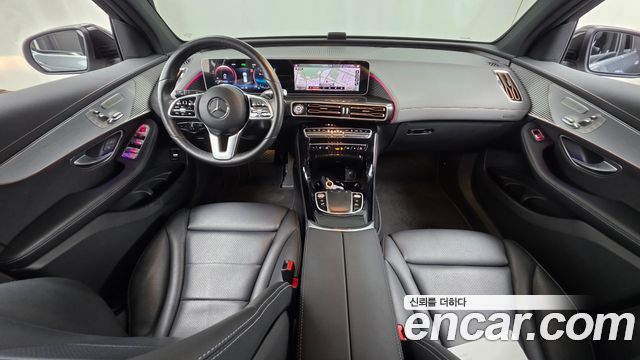 Mercedes-Benz EQC — interior