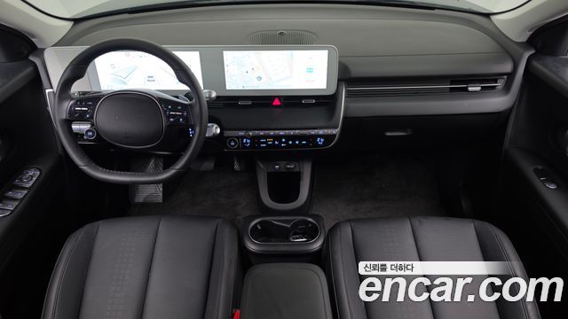Hyundai IONIQ 5 — interior
