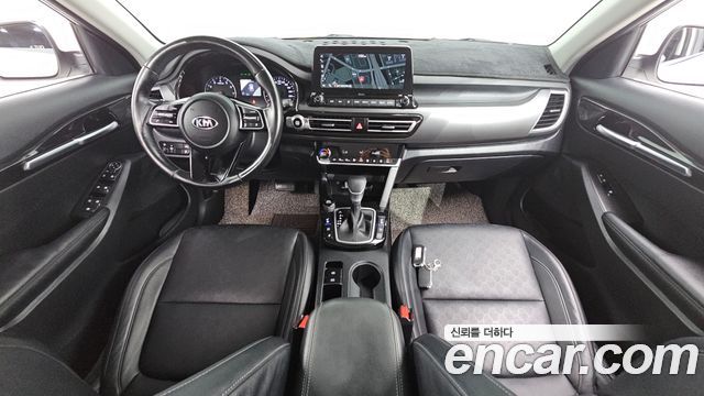 Kia Seltos — interior