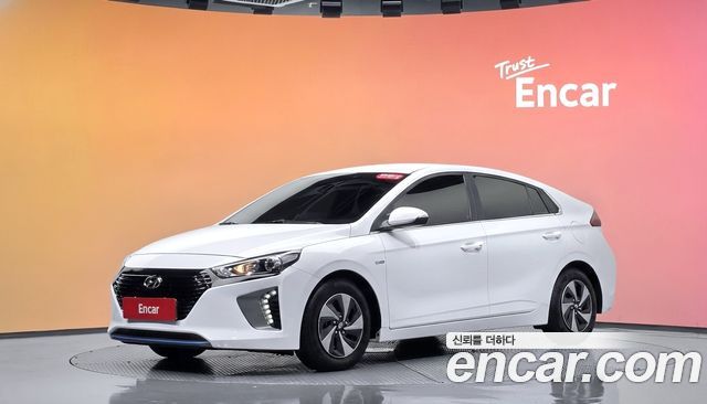 Hyundai Ioniq — exterior