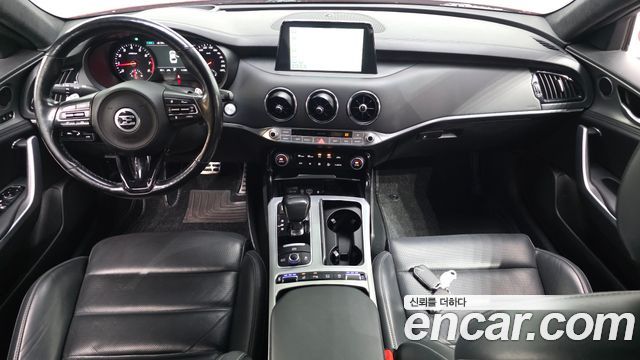 Kia Stinger — interior