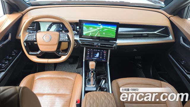 KG Mobility Torres — interior