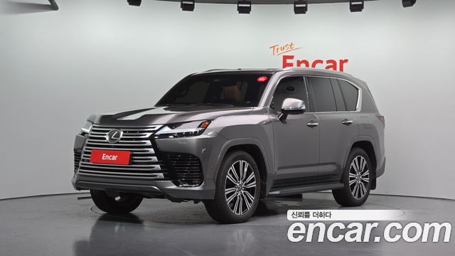 Lexus LX — exterior