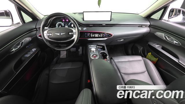 Genesis GV70 — interior