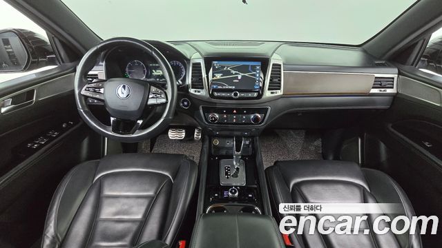 KG Mobility Rexton — interior