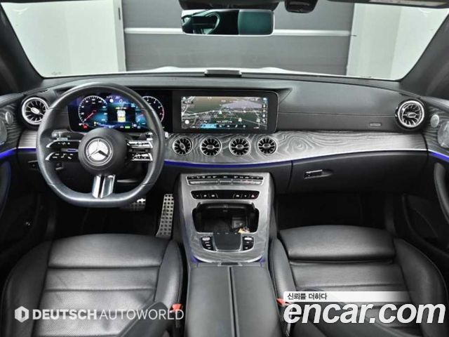 Mercedes-Benz E-Class — interior