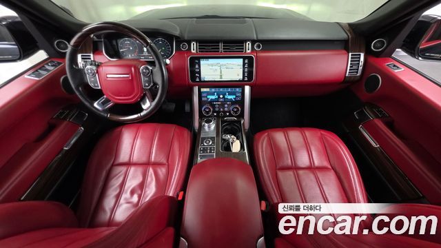 Land Rover Range Rover — interior