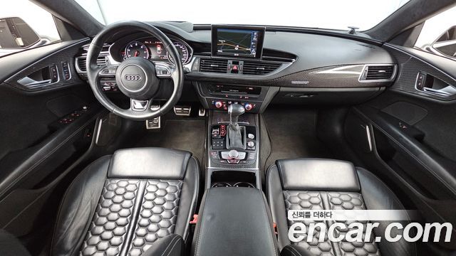 Audi RS7 — interior
