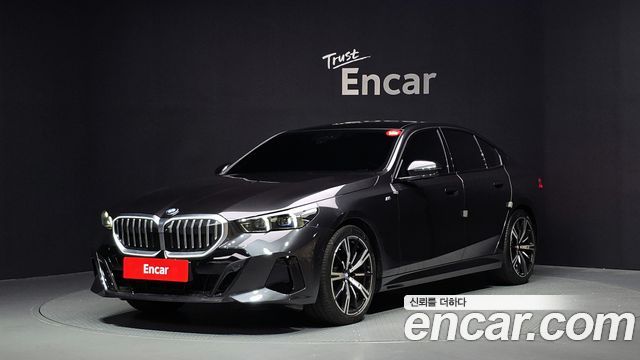 BMW 5 Series — exterior