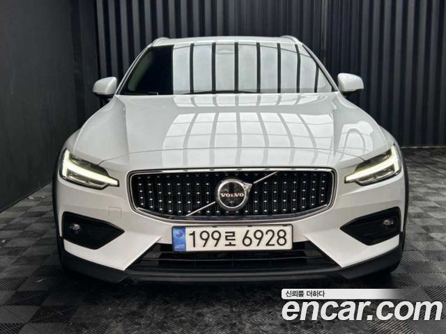 Volvo V60 — exterior